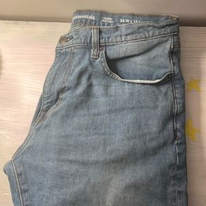 Amazon Essential Athletic jeans 34/33